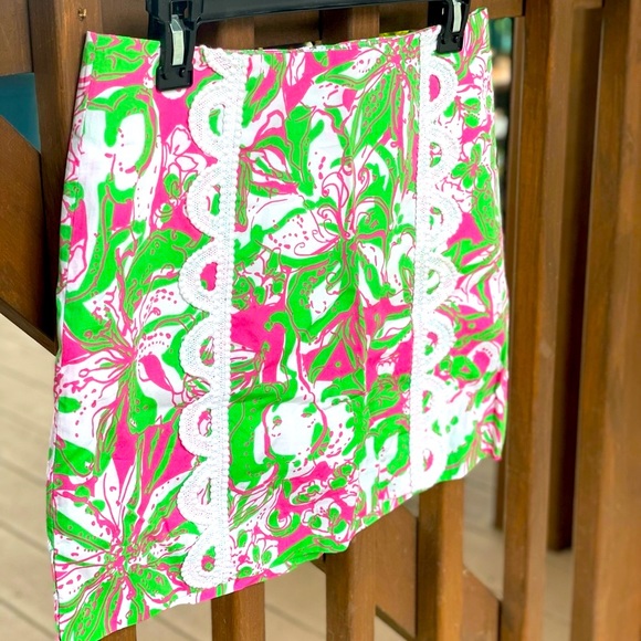 Lilly Pulitzer skort multi colored pink and green - Picture 6 of 7